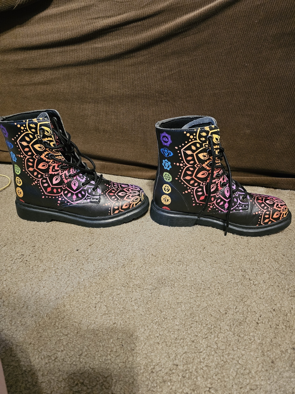 Yes We Vibe Chakra Love Boots - Picture 2 of 6